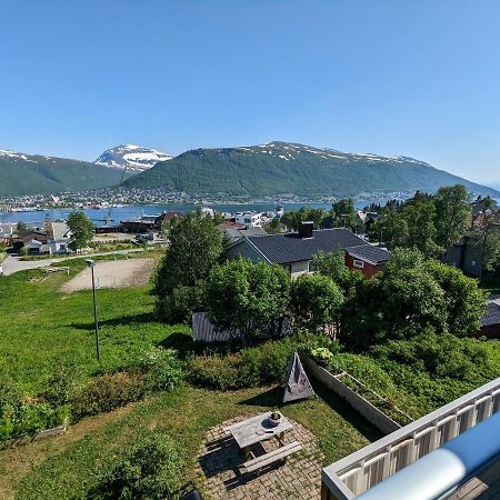 Sea & Mountain View Apartment Tromso Exterior photo